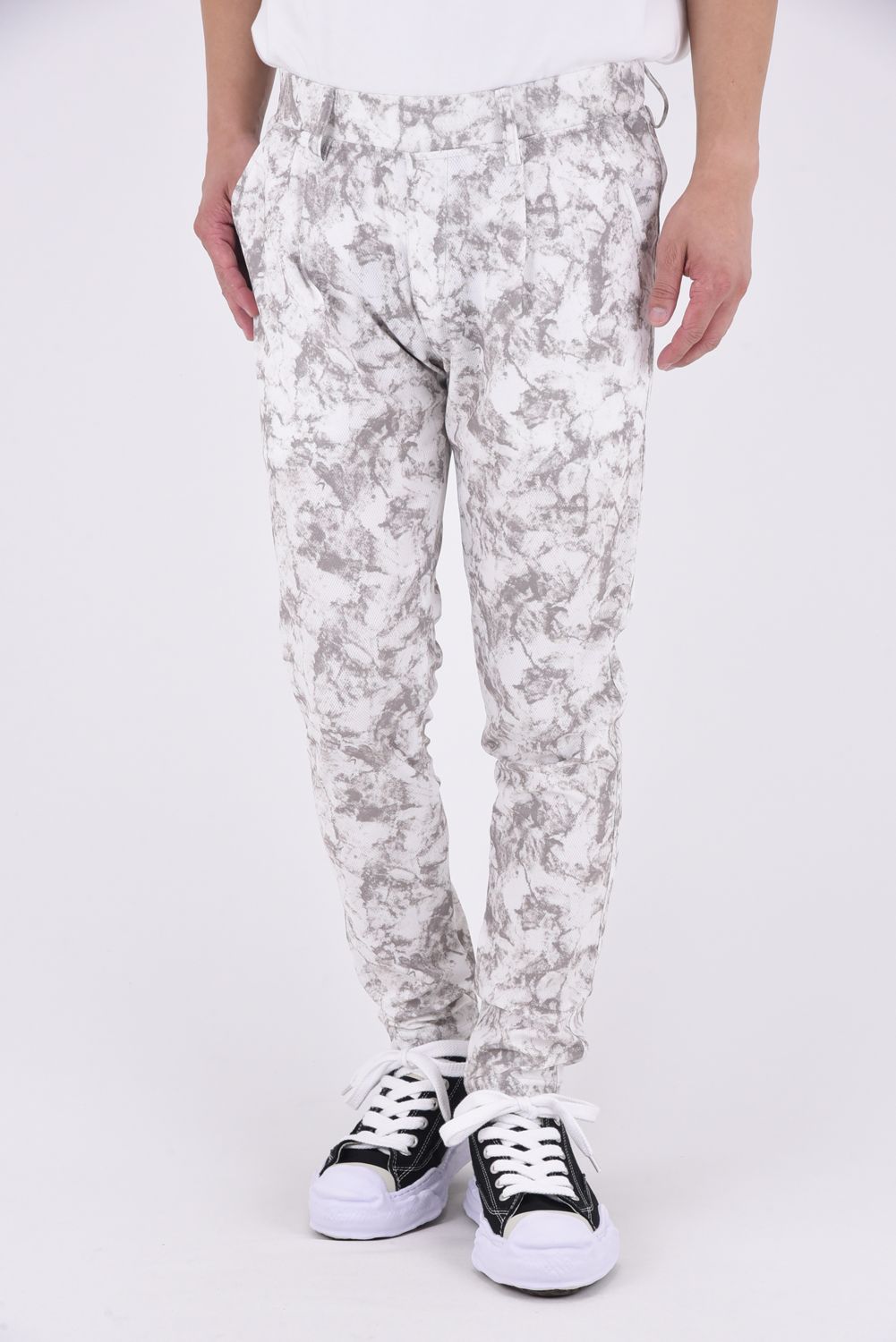 CHRIS EASY TUCK PANTS / ワンタック スラックス型イージーパンツ マーブルグレー