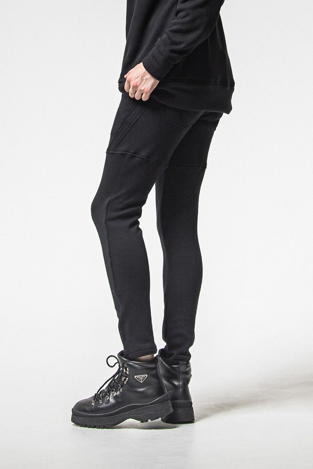 VELOURS FLEECE TYLER PANTS / ベロアフリースボア スキニータイト サイドライン イージーパンツ (ブラック) (11月中旬入荷予定) ※オーダー締切：9月1日(月)18:00