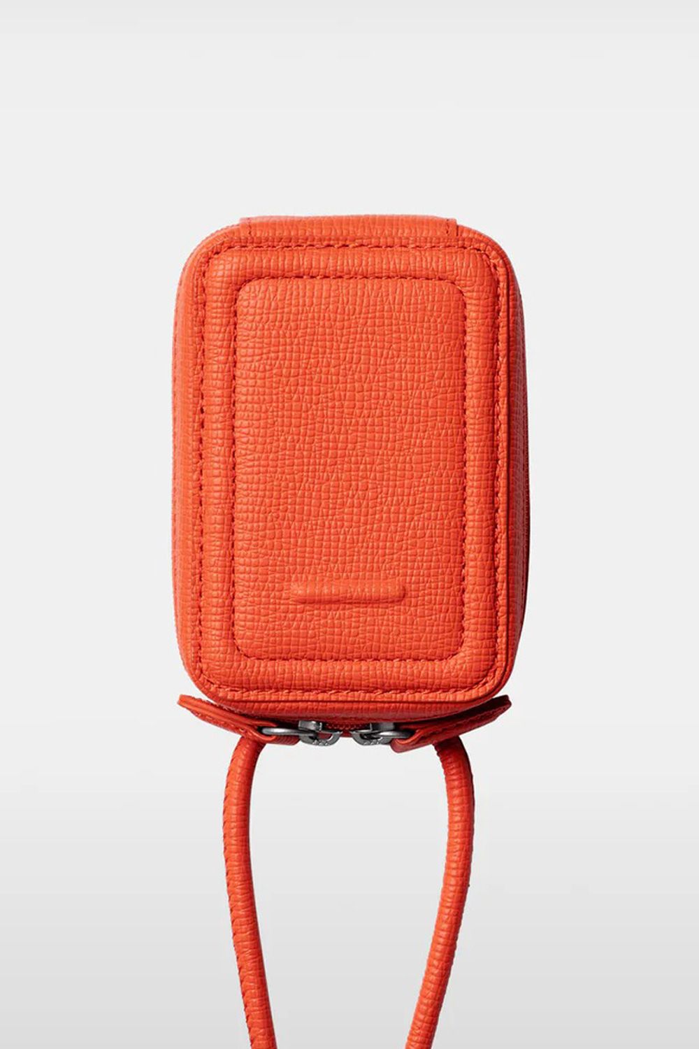 STRAPPED-ACCESSORY-MICROBAG / ストラップ付き MagSafe対応 ショルダーマイクロバッグ (キャロットオレンジ)