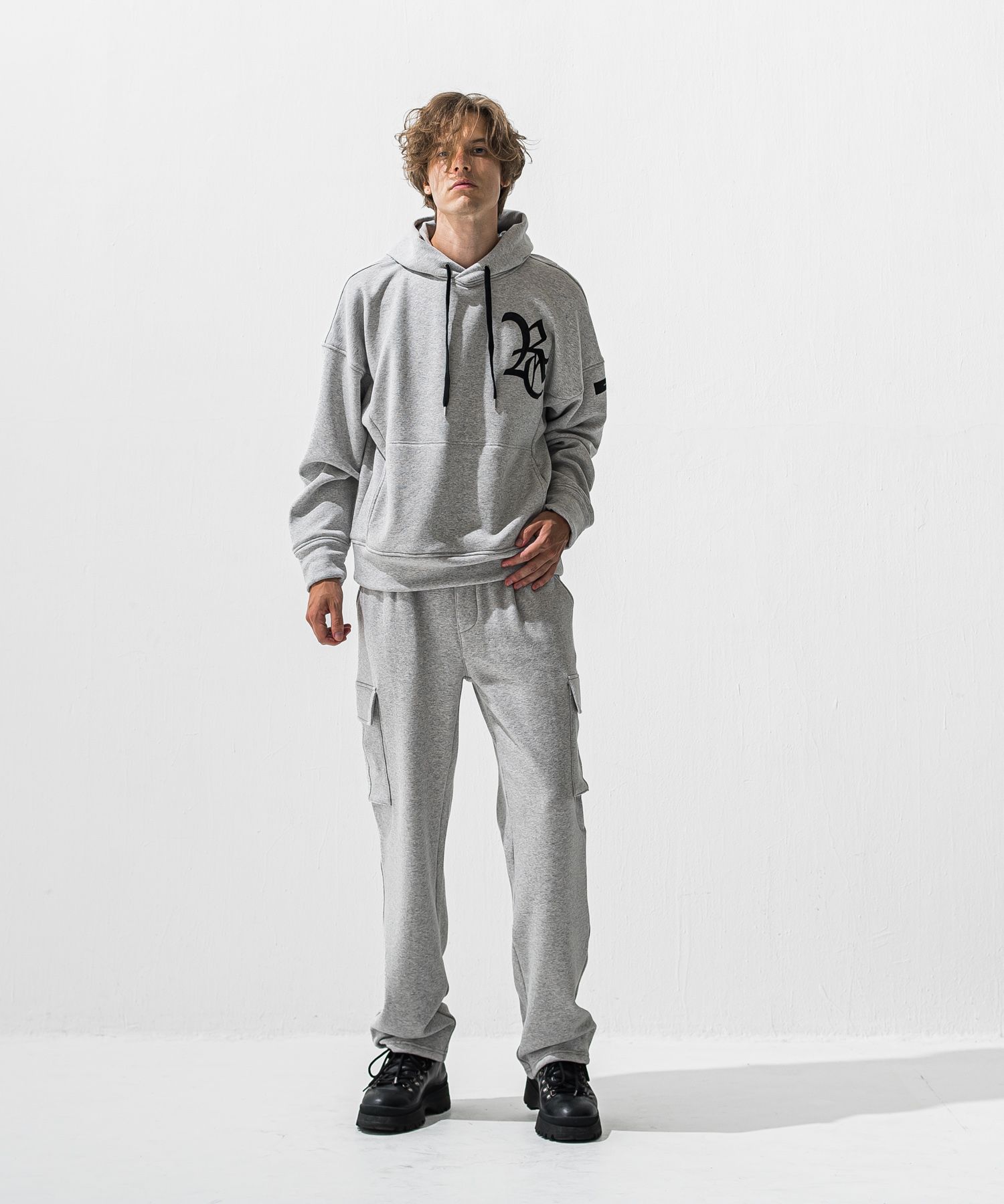 RC VELOURS FLEECE HOODIE / RCレザーワッペン 裏起毛ルーズフーディー (グレー) (11月上旬入荷予定) ※オーダー締切:9月7日(月)17時