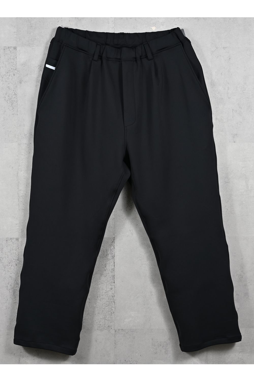 EMILIO DB WIDE PANTS / ダンボール素材 接触冷感 エコレザーコインポケット スラックス型イージーワイドパンツ (ブラック) (3月中旬入荷予定) ※オーダー締切12/13(土)17:00