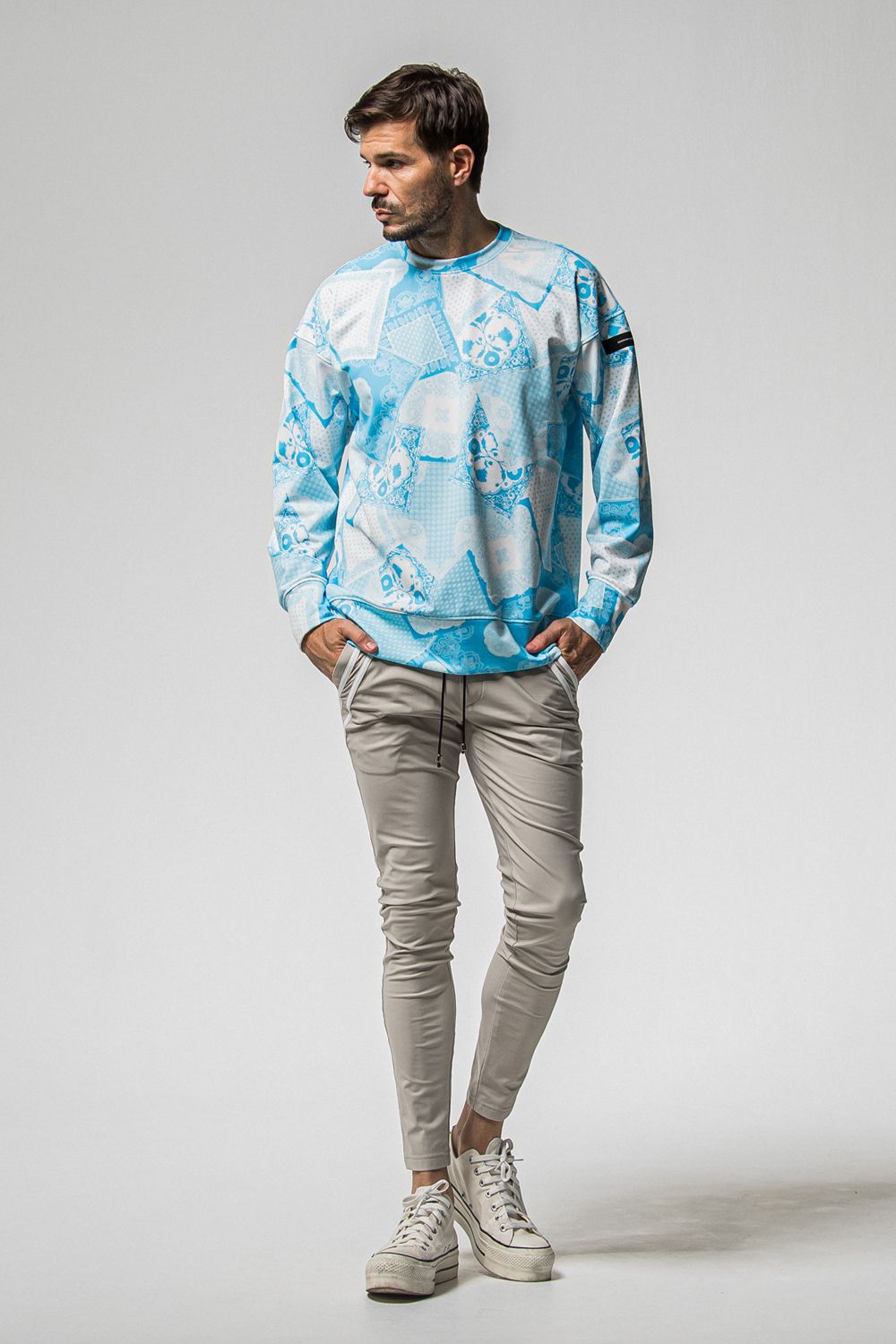 PAISLEY  BACK FLEECE DROP TRAINER / 裏起毛 ペイズリー柄 ルーズ トレーナー (ブルー) (10月中旬入荷予定) ※オーダー締切：9月1日(月)18:00