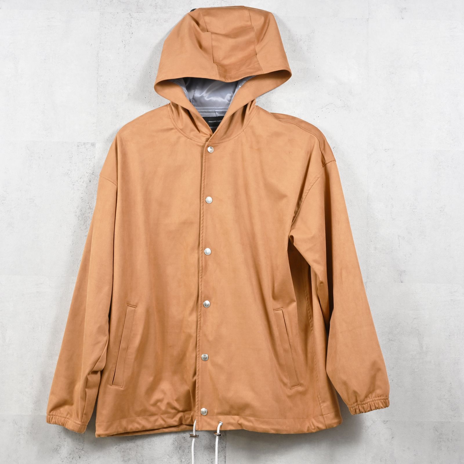 suede coach hoodie / エコスエード オーバーサイズ コーチジャケットパーカー (ベージュ) (12月中旬入荷予定) ※オーダー締切:9月7日(月)17時