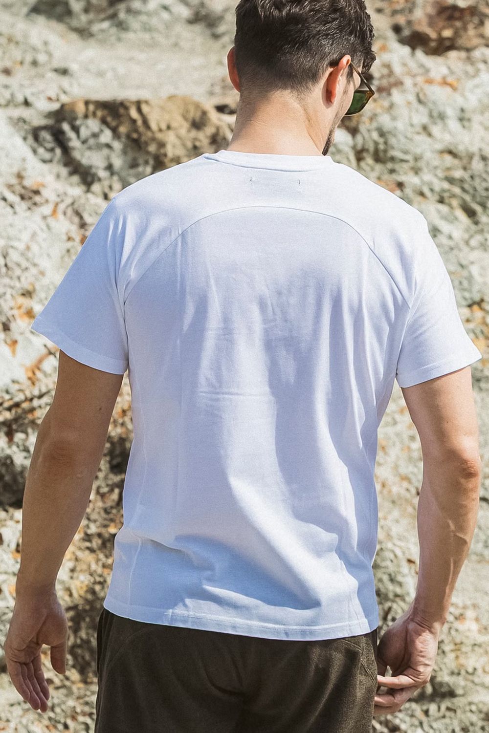 【26SS】 GRADIENT RHINESTONE T-SHIRT / グラデーション ラインストーンロゴ Tシャツ (ホワイト)