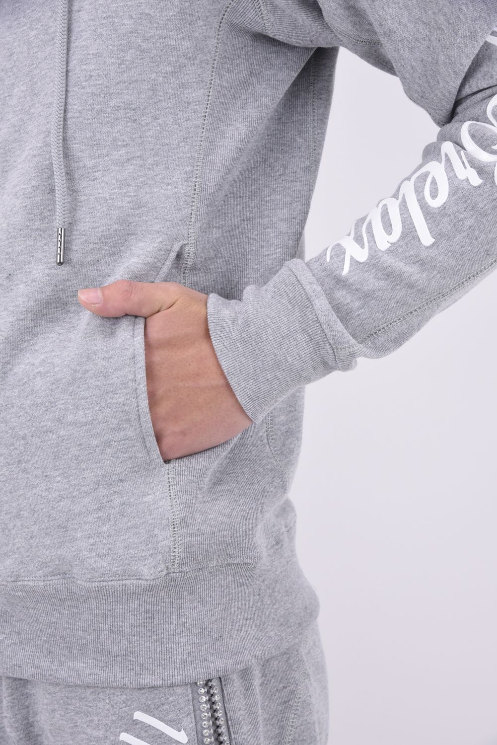 GLITTER ZIP HOODIE / グリッターロゴ ジップパーカー トップグレー