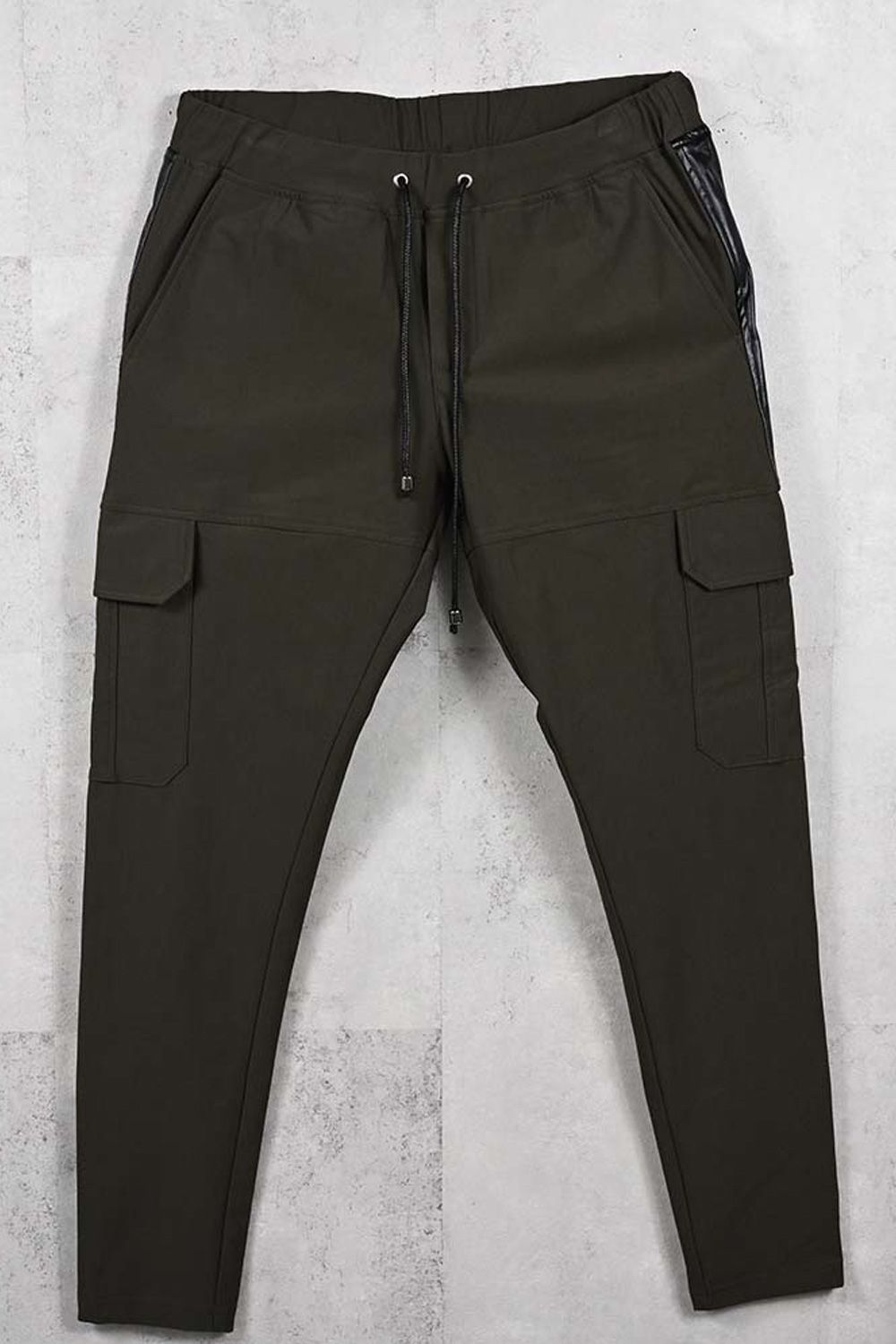DARRELL HEAT CARGO PT / 【定番商品】 裏起毛 エコレザーサイドライン カーゴパンツ (カーキ) (11月上旬頃入荷予定) ※オーダー締切：9月1日(月)18:00