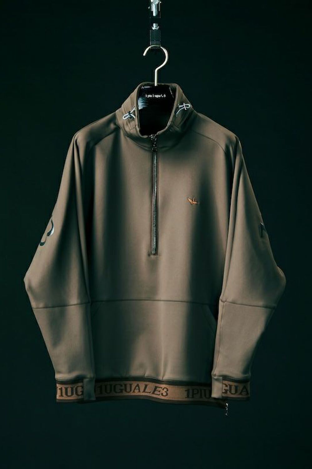 113SPORT STAND ZIP PO / 113ロゴ  スタンド ジップ プルオーバー ダークブラウン