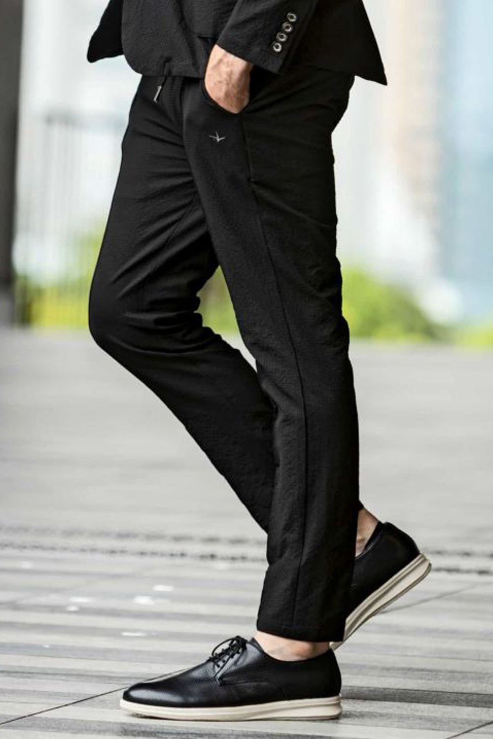 SEERSUCKER SLACKS / ロゴ刺繍 シアサッカー スラックス ブラック