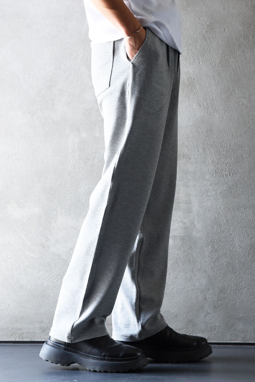 CHRIS EASY WIDE TUCK PANTS / ブリスターニット ワンタック イージーパンツ (グレー)