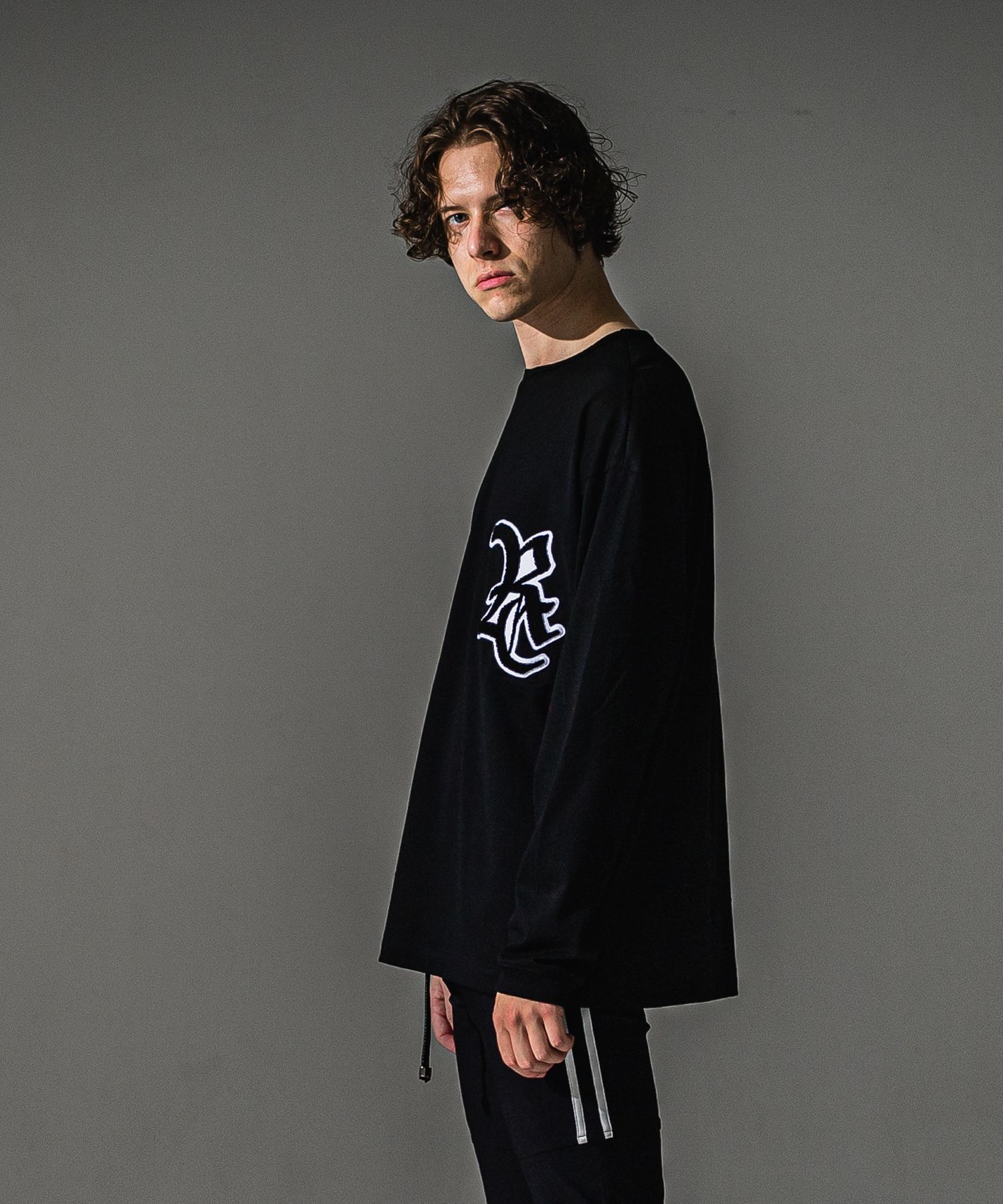 RC over longsleave Tee / RCロゴワッペン オーバーサイズ ロングスリーブTシャツ (ブラック/ホワイト) (7月中旬入荷予定) ※オーダー締切:5月23日(土)17時