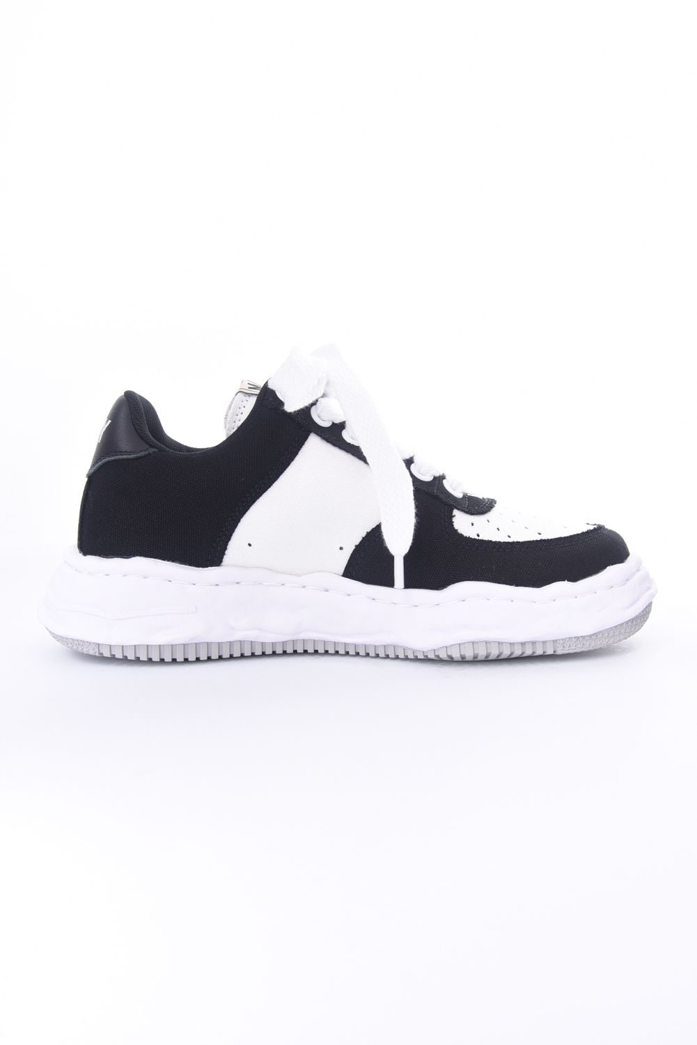 "WAYNE LOW"OG sole Canvas Low-Top sneaker / オリジナルソール キャンバス ローカットスニーカー ブラック / ホワイト