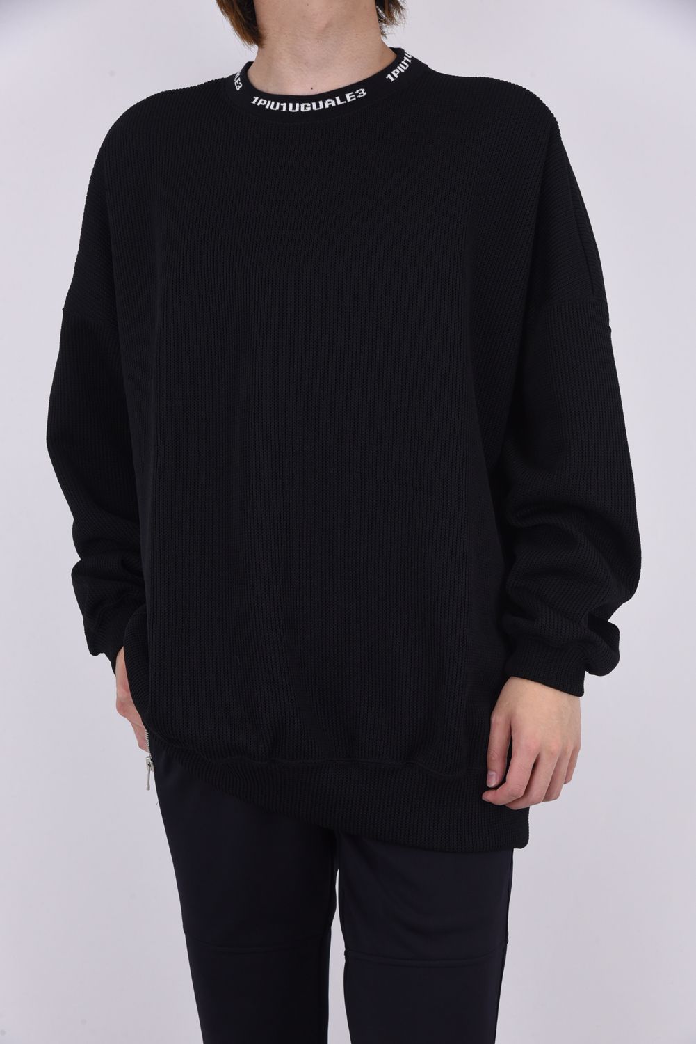 《1PIU1UGUALE3 SPORT》 113 SPORT KNIT BIG CREW / 113ロゴ ジャガード編み ニット クルーネック ブラック