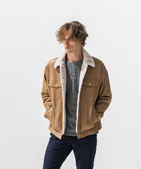 LEATHER FUR OVER G / エコレザー オーバーサイズ ムートンブルゾン風ジャケット (ベージュ) (11月中旬入荷予定) ※オーダー締切:9月7日(月)1時