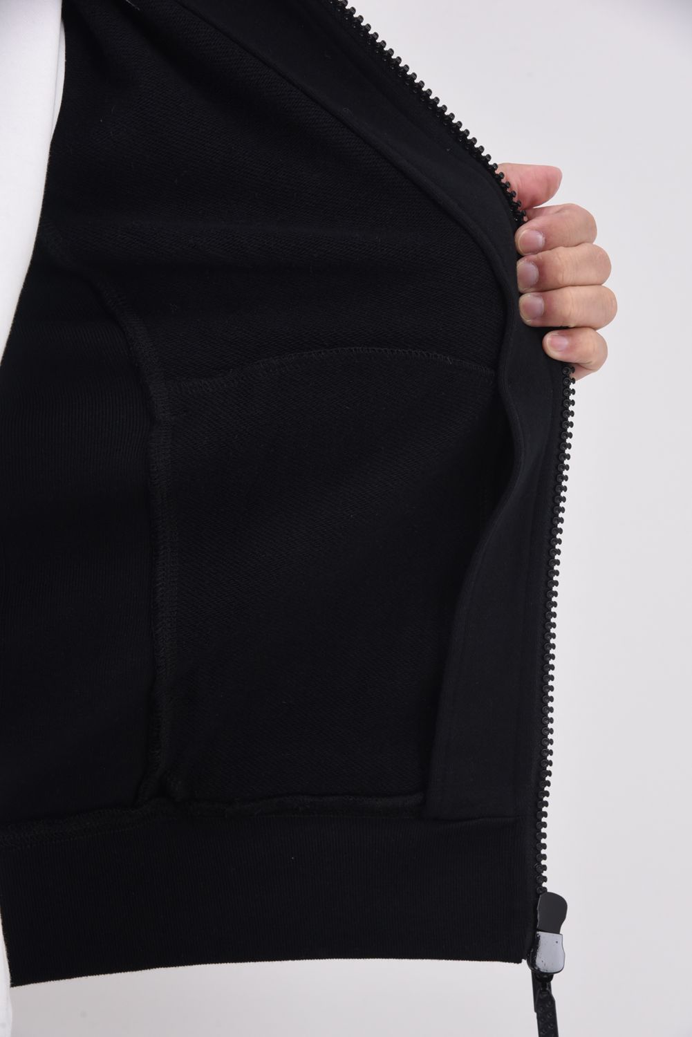 【25AW】 GLITTER ZIP + PLATE HOODIE / シルバーロゴプレートスウェットパーカー (ブラック)