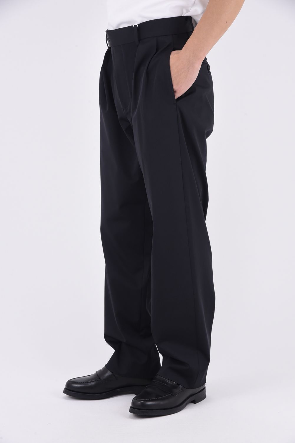BOX-PLEATS PANTS STRETCH JERSEY / ボックスプリーツパンツ ストレッチジャージー ブラック