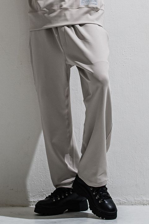 EMILIO DB WIDE PANTS / ダンボール素材 接触冷感 エコレザーコインポケット スラックス型イージーワイドパンツ (グレージュ)