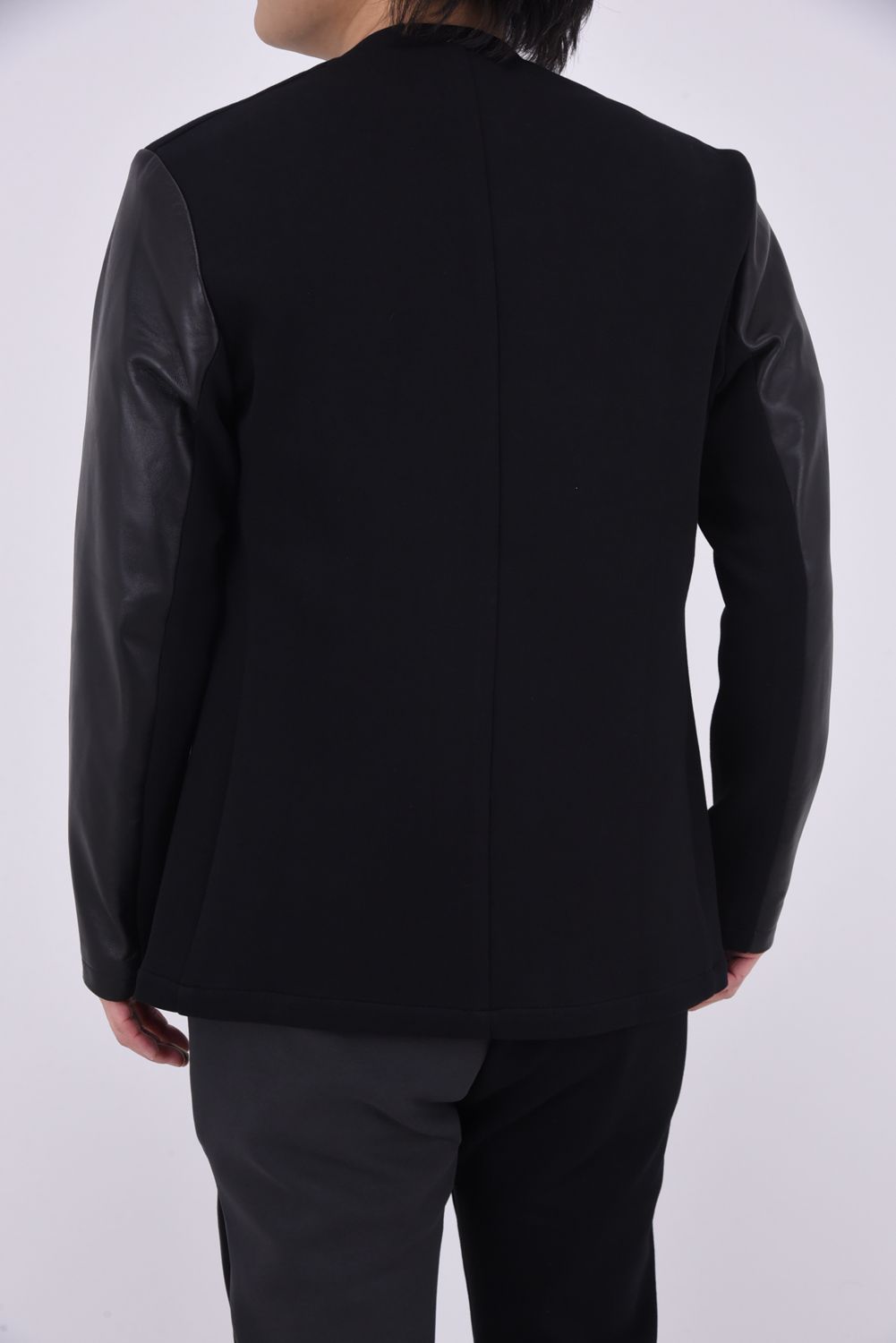 SLEEVE LEATHER COLLARLESS JACKET / レザースリーブ ノーカラー ジャケット (ブラック)