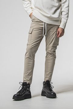 ROLAND HEAT CARGO / 裏起毛 テーパードシルエット カーゴパンツ (グレージュ) (11月上旬入荷予定) ※オーダー締切：9月1日(月)18:00