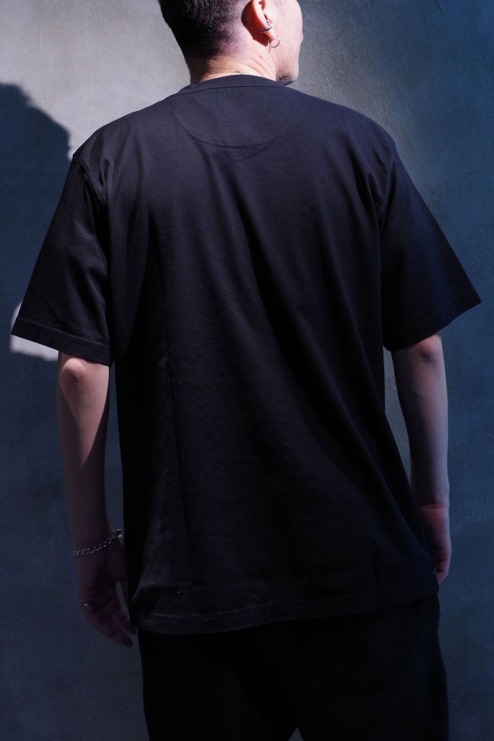 LOGO EMBROIDARY T-SHIRT / ワンポイントロゴ 刺繍  クルーネック 半袖 Tシャツ ブラック