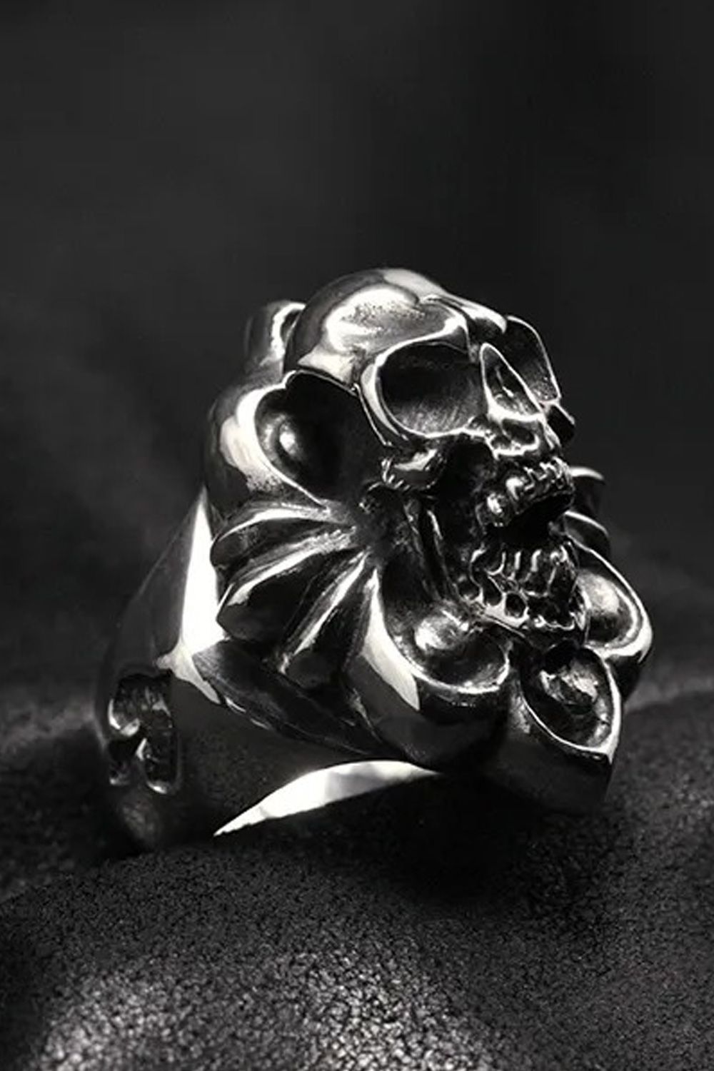 Ring 『Lucy in the Shadow with Distraction 』