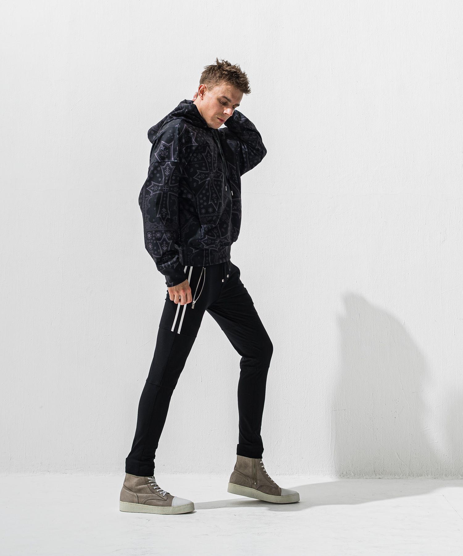 OVER HOODIE / トリコット オーバーパーカー (クロスブラック) (1月上旬入荷予定) ※オーダー締切:9月7日(月)17時