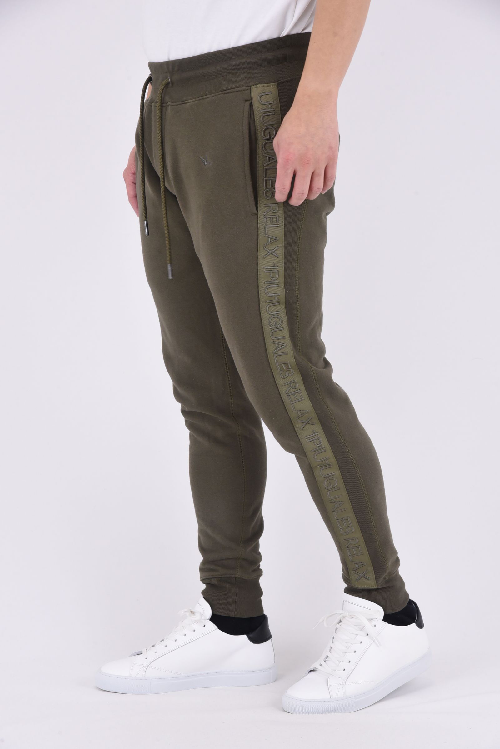 TAPE LOGO LONG PANTS / テープロゴ ロングパンツ (カーキ)