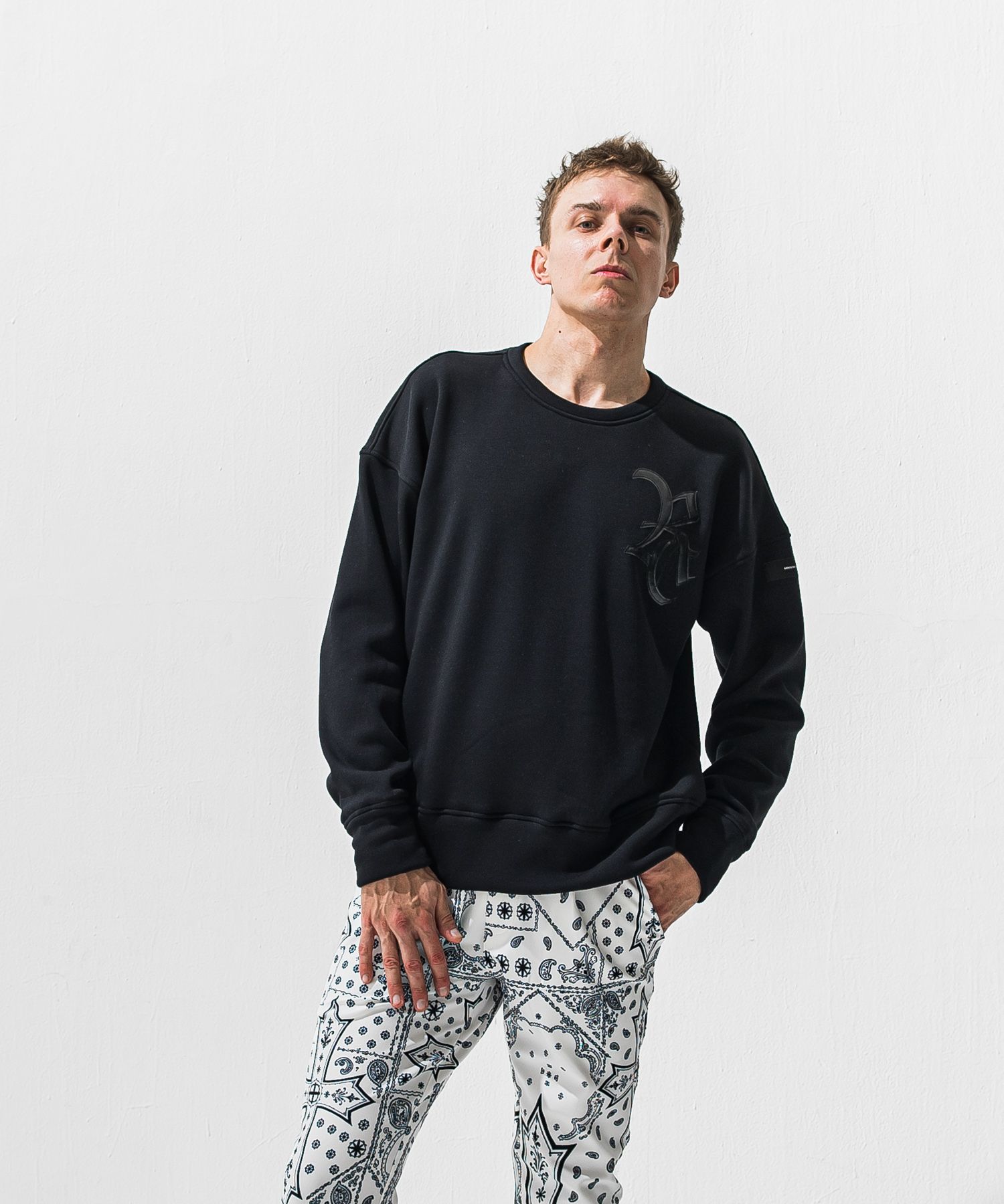 RC CHENILLE VELOURS FLEECE DROP TRAINER / サガラ刺繍ワッペン 裏起毛 ルーズトレーナー (ブラック) (11月上旬入荷予定) ※オーダー締切:9月7日(月)17時