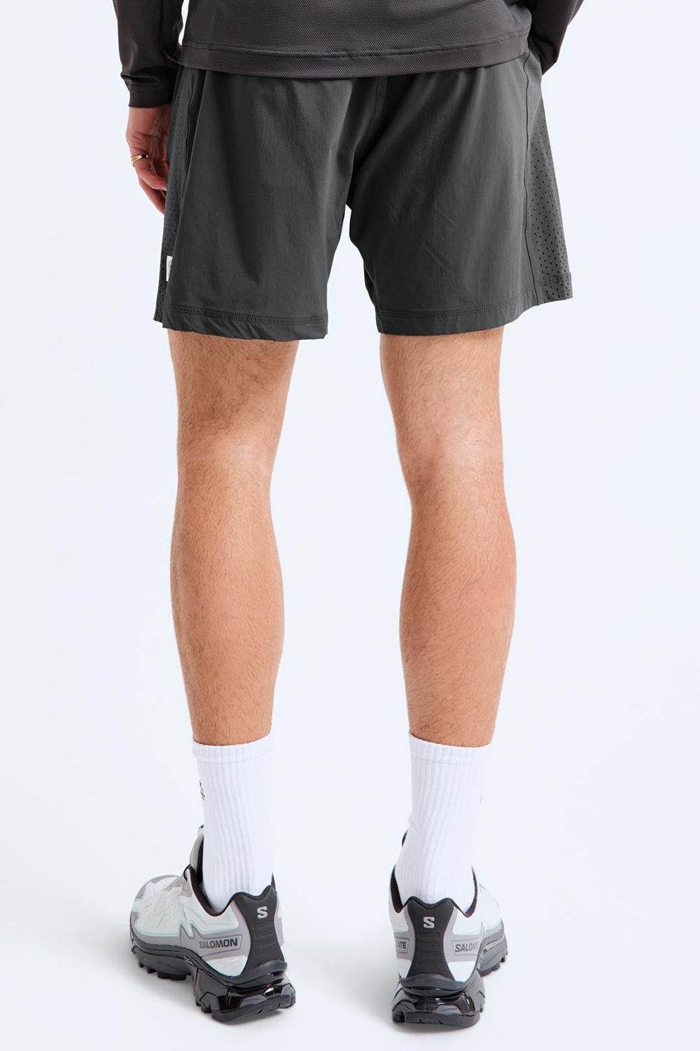 【国内正規品】 4-WAY STRETCH NYLON TRAINING SHORT 7" / 4WAYストレッチナイロン トレーニングショーツ カーボン