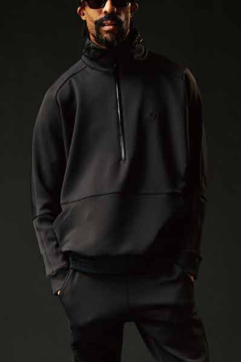 【113SPORT VOL.12 / 24AW】 113SPORT STAND ZIP PO / 113ロゴ  スタンド ジップ プルオーバー ブラック