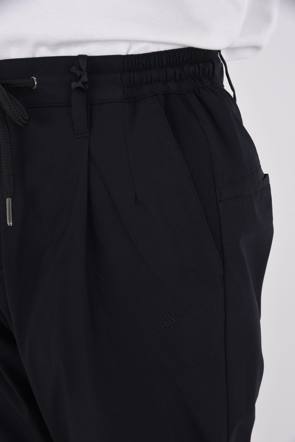 【+phenix】 NO COLLAR JACKET & SLACKS / WINDSTOPPER® PRODUCTS BY GORE-TEX LABS ノーカラージャケット&スラックスセットアップ (ブラック)