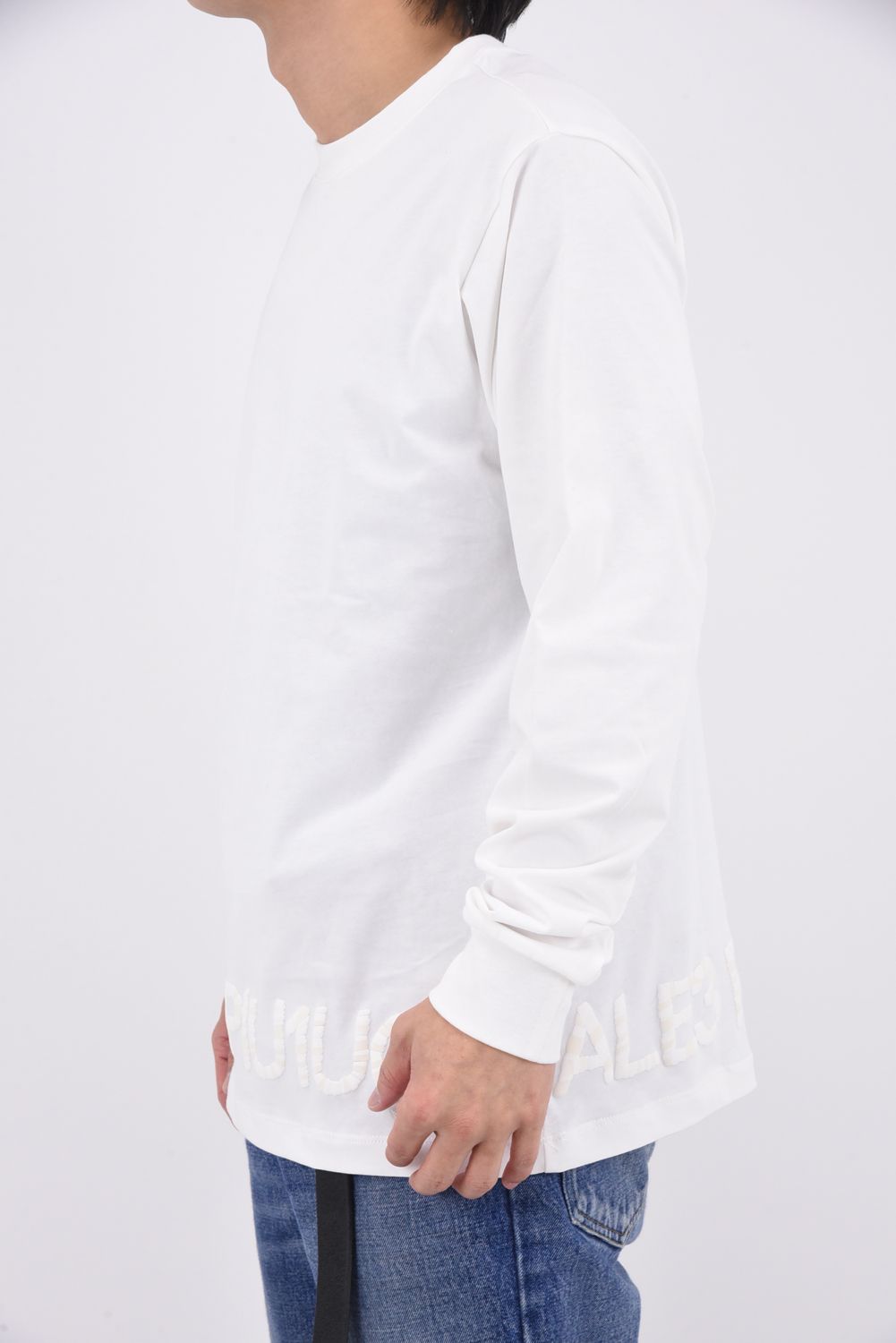 【26SS】 HAND-EMBROIDERED LOGO LONG T-SHIRT / ブランドロゴ 刺繍風プリント ロングスリーブTシャツ (ホワイト)