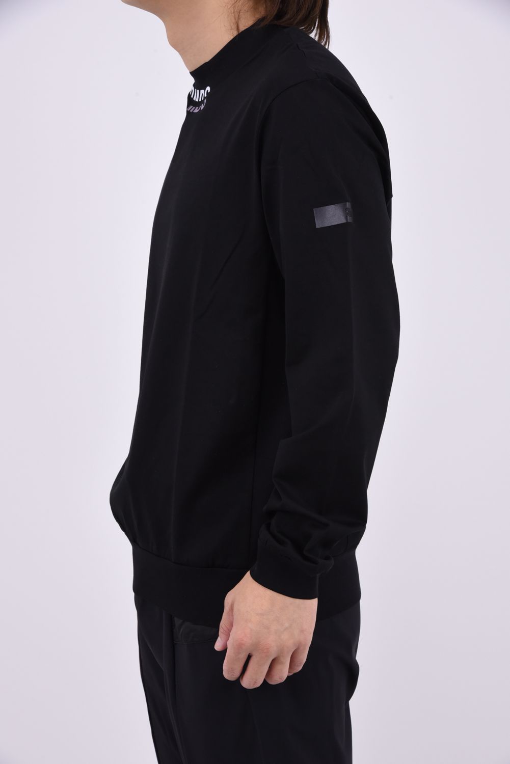 【26AW】 NUBY MOCK SLEEVE / ワンポイントロゴ モックネックTシャツ (ブラック)
