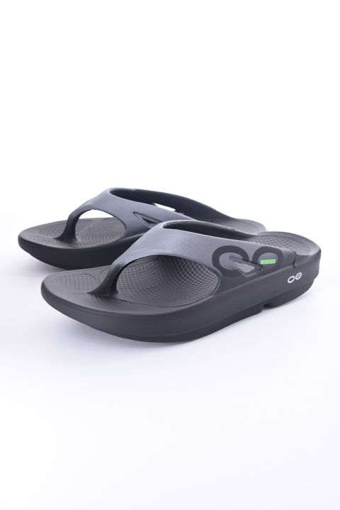 【国内正規品】 OOriginal Sports / ウーオリジナルスポーツ リカバリートングサンダル グラファイト