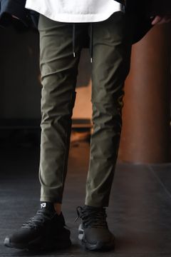 CHRIS EASY PANTS / 【定番】 高機能ナイロン マイクロファイバー スラックス イージーパンツ ナイロンカーキ
