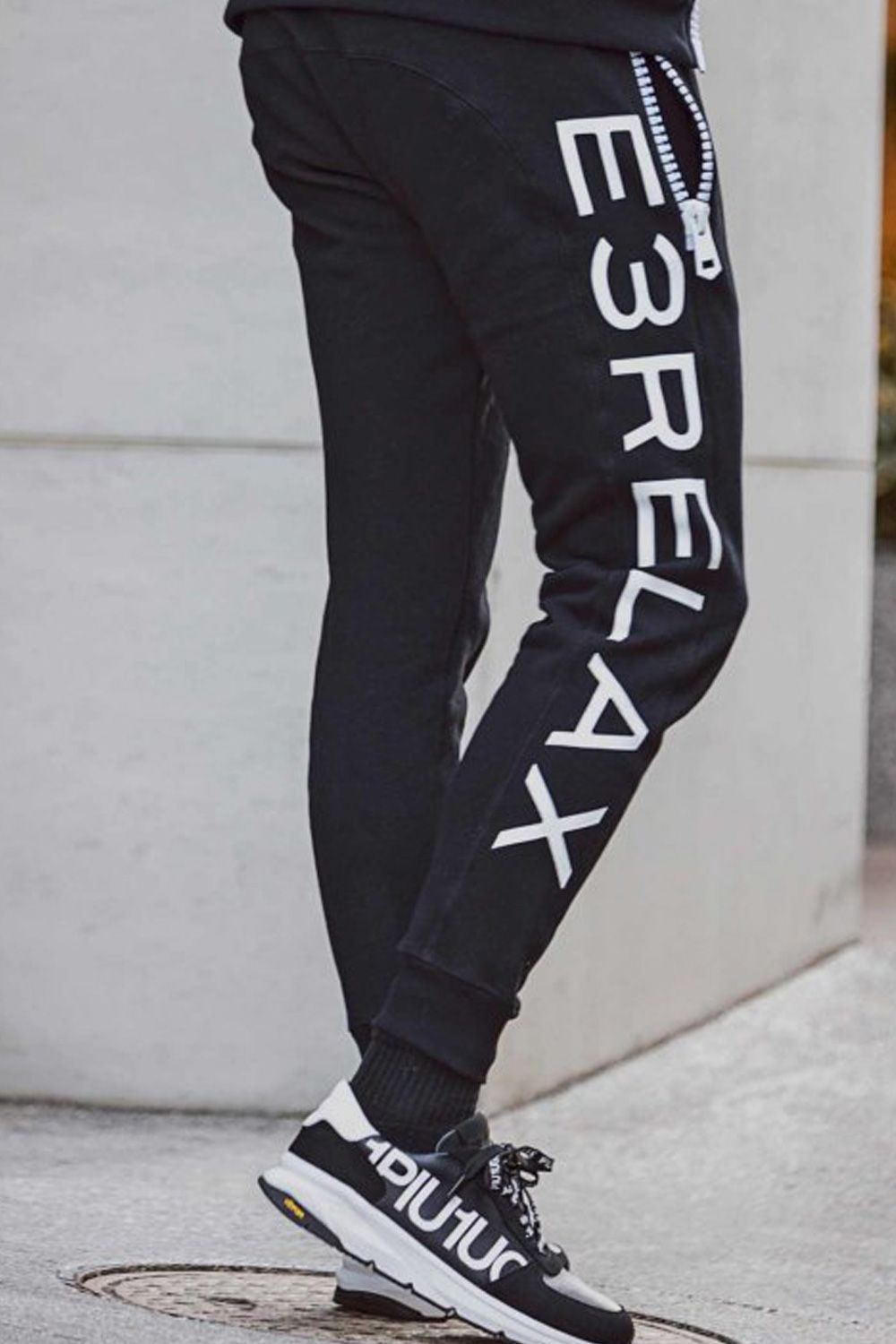 SIDE LOGO BIG ZIPPER JOGGER  / ビッグファスナー サイドロゴ スウェット パンツ ブラック