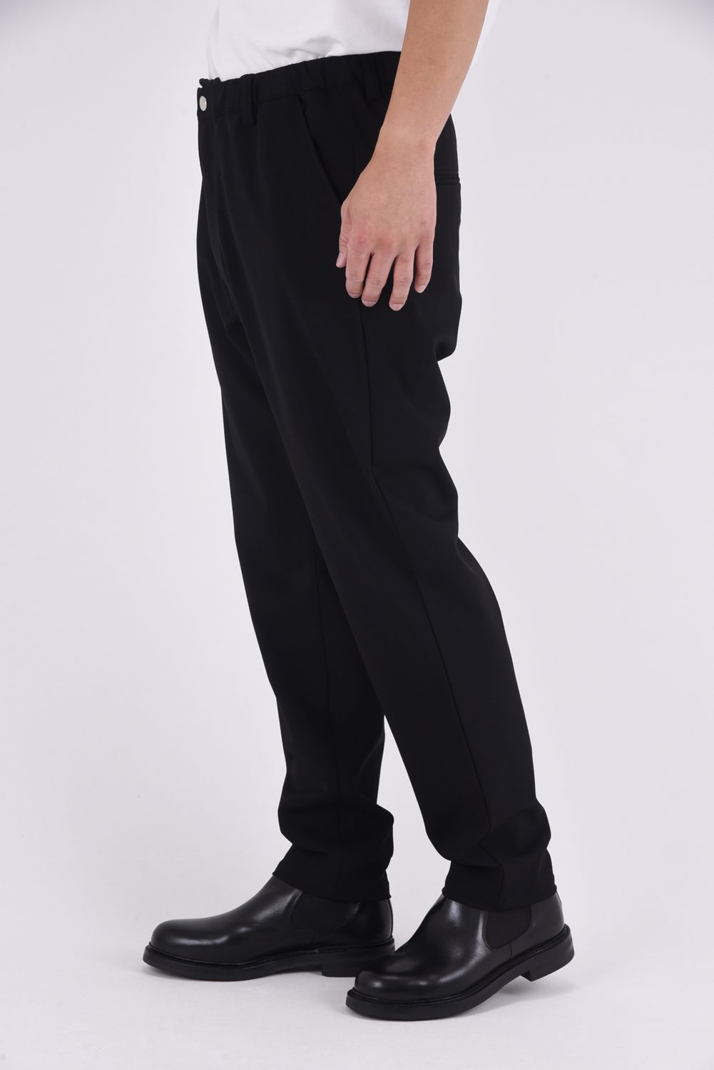 PAT WIDE EASY PANTS / オックス生地 ワイドテーパード イージースラックス ブラック