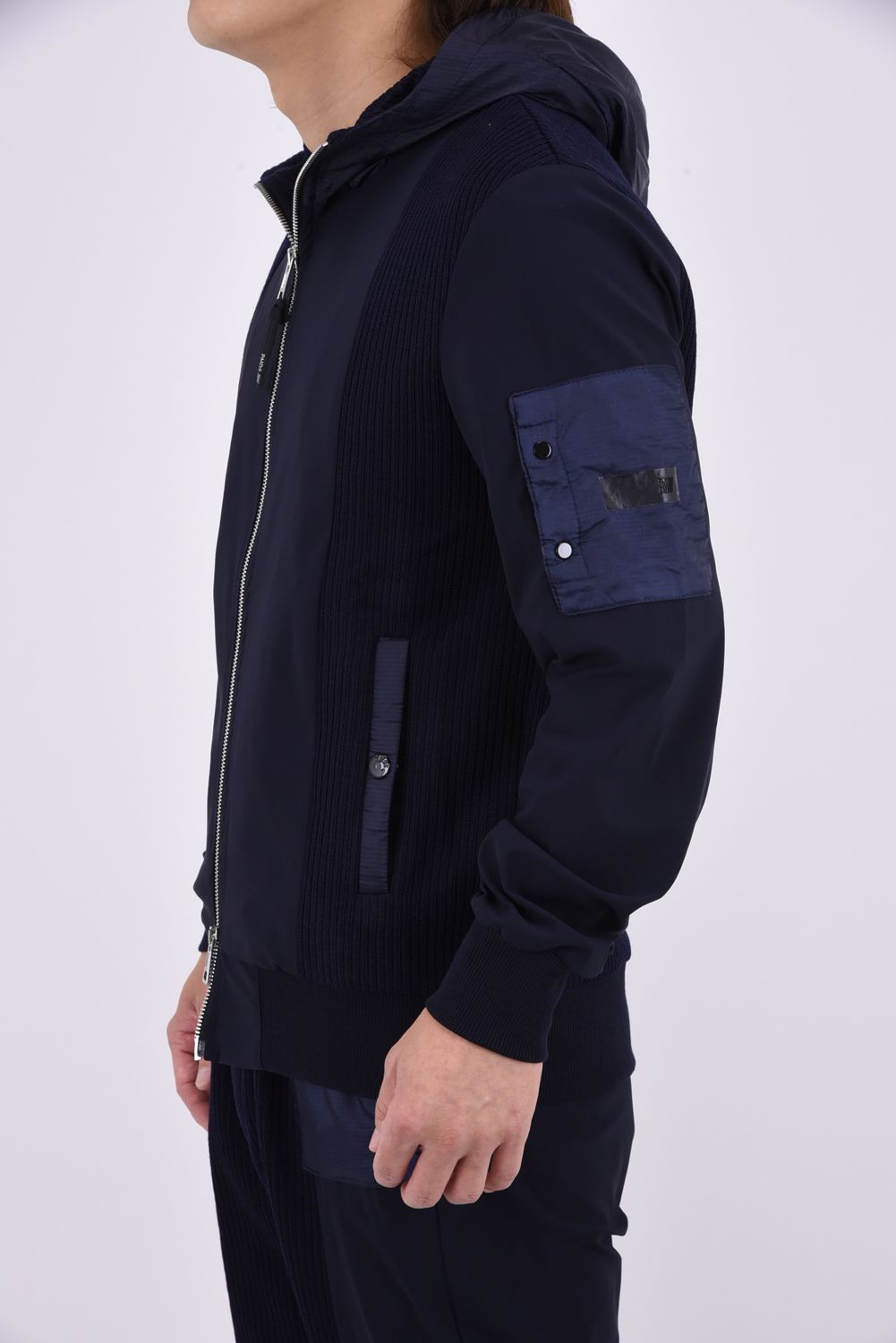 【26AW】 JUAN / ハイブリッド ジップアップパーカー (ブルーネイビー)