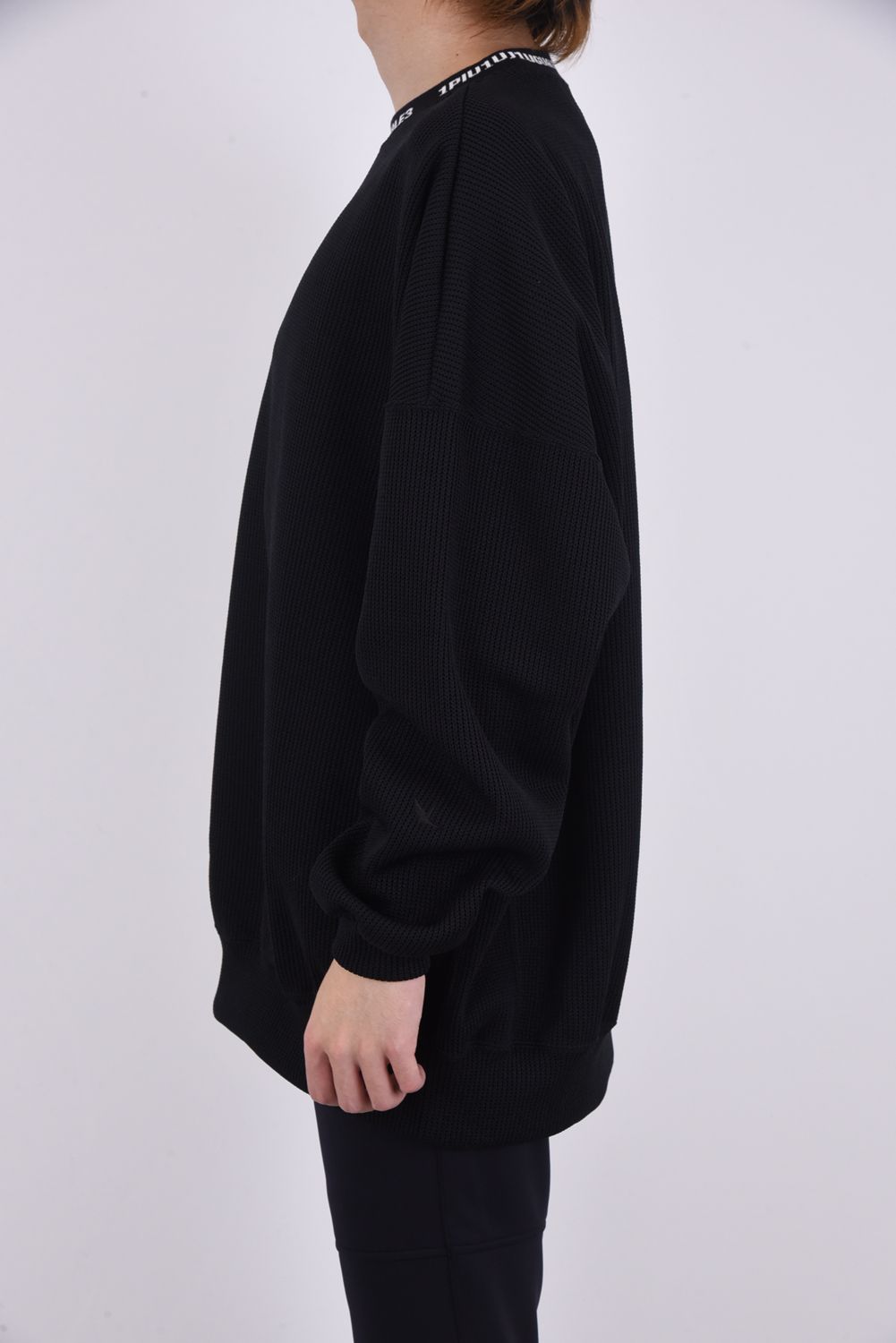 《1PIU1UGUALE3 SPORT》 113 SPORT KNIT BIG CREW / 113ロゴ ジャガード編み ニット クルーネック ブラック