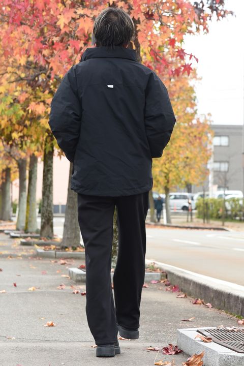 【＋PHENIX × RESOUND】 機能性ダウンとスウェパンのブラックコーデ