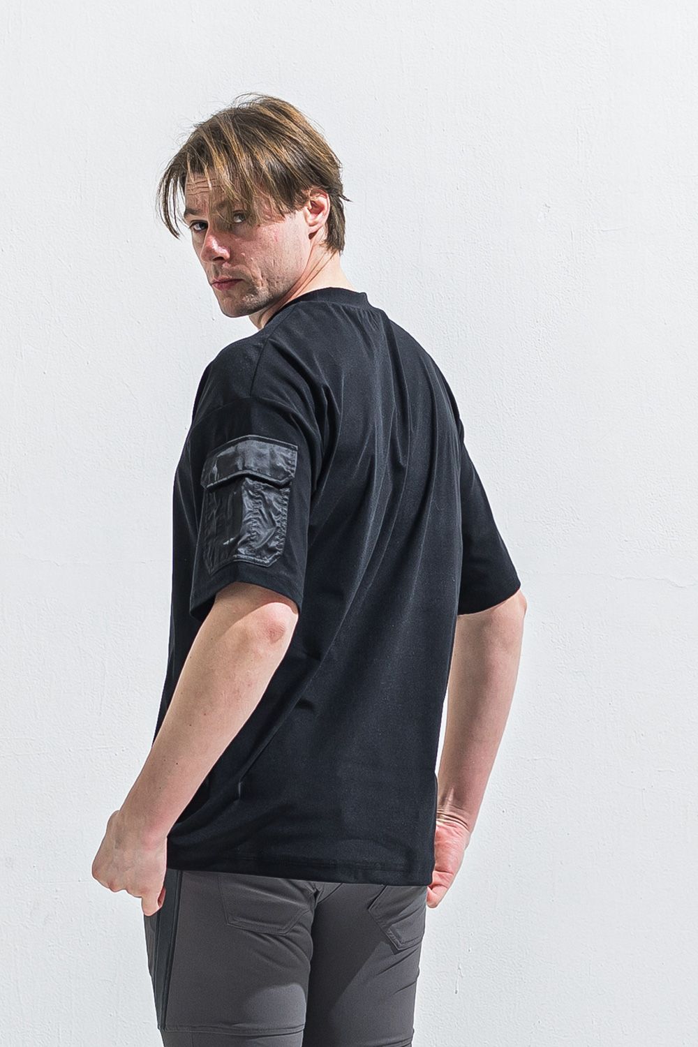 militaryPocket nylon OVER TEE / ミリタリーポケット ナイロン オーバーサイズ Tシャツ （ブラック） (6月上旬入荷予定) ※オーダー締切:2月15日(日)18時