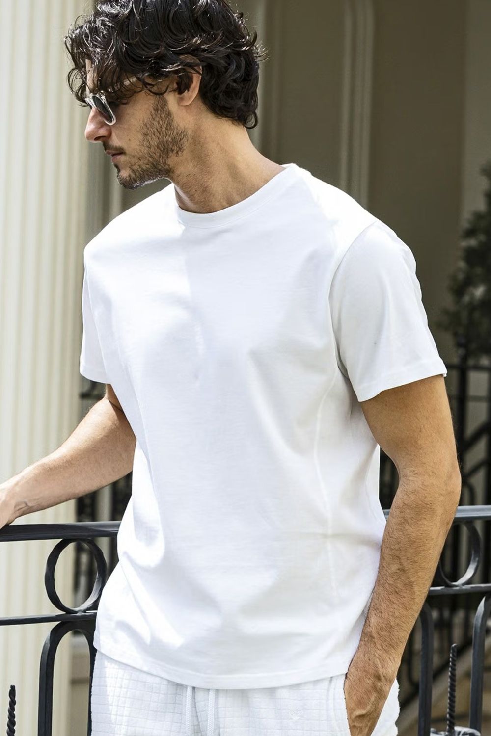 RHINESTONE T-SHIRT / ラインストーン バックロゴ Tシャツ (ホワイト)