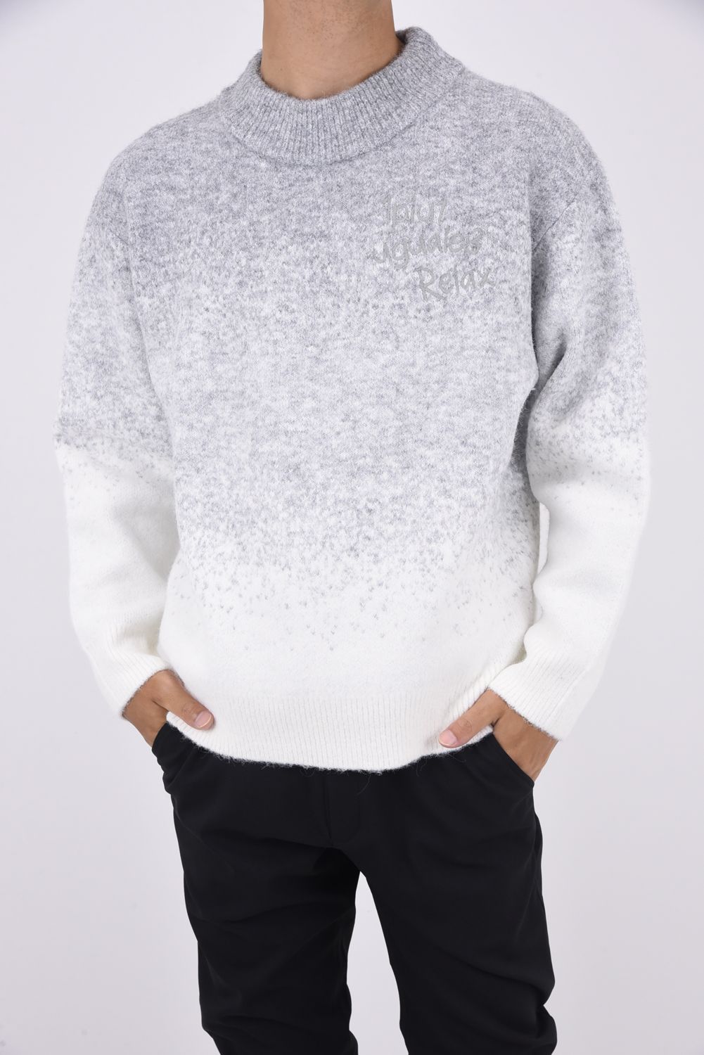 GRADIENT CREW KNIT / グラディエント クルー ニット ホワイト