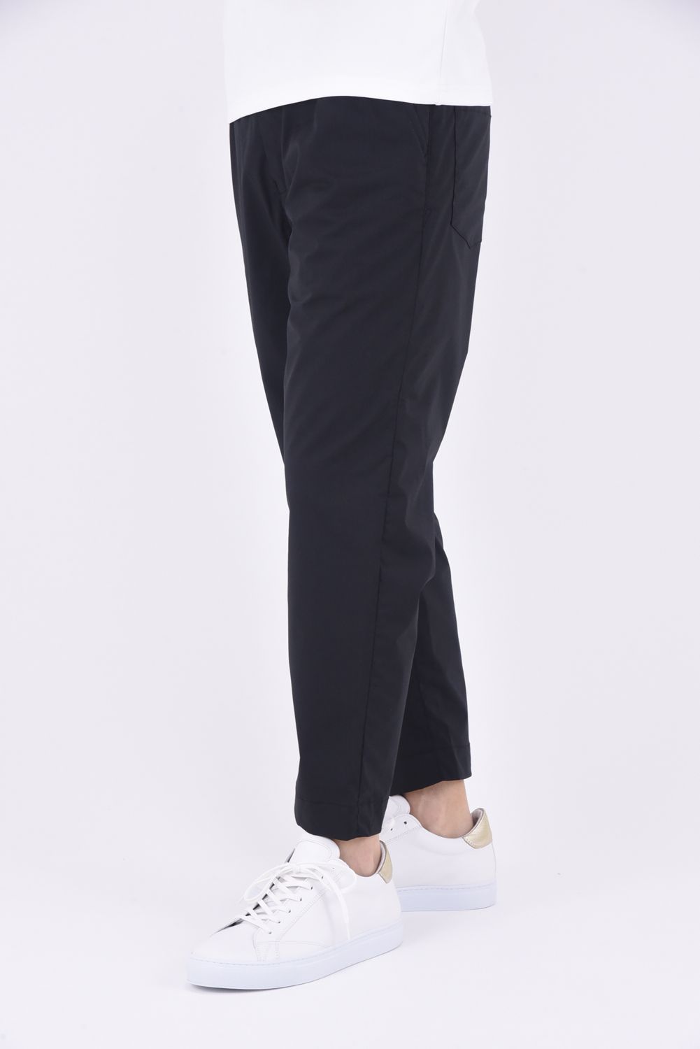 WR TAPERED CROPPED PANTS / テーパード クロップド パンツ ブラック
