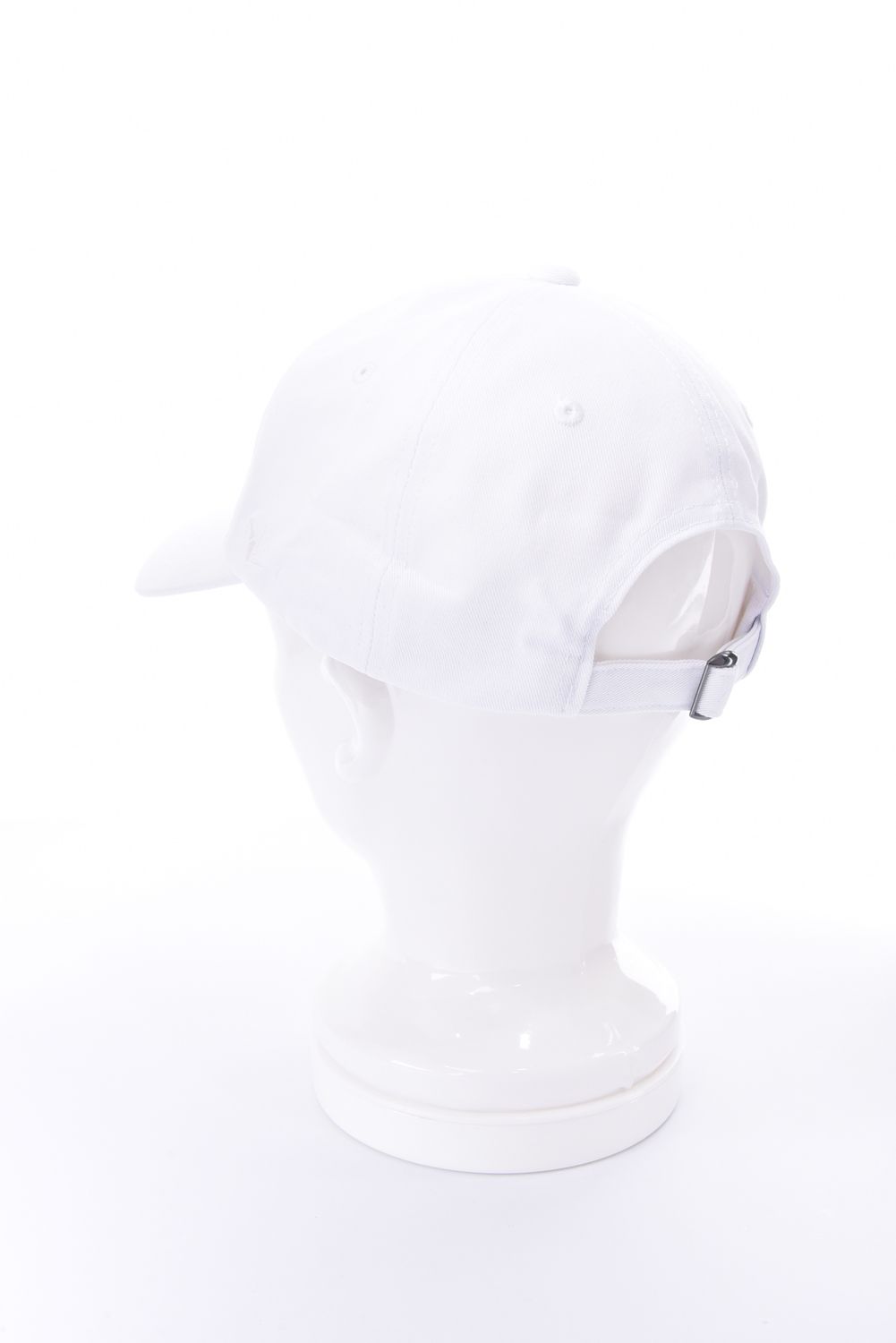 EMBOSSED LOGO CAP / エンボスロゴ ベースボールキャップ (ホワイト)