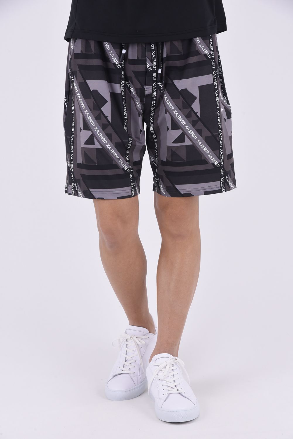 GEOMETRIC SHORTS / ジオメトリック柄 ラッシュガードショーツ チャコール×ブラック