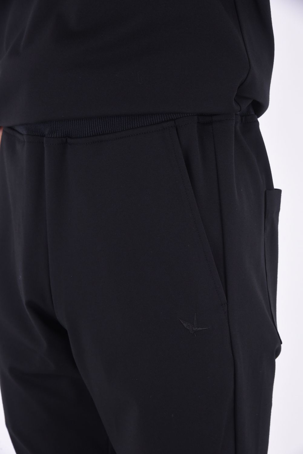 113SPORT COMFORTABLE TAG SOLID RIB / 113ロゴ ストレッチ リブパンツ ブラック