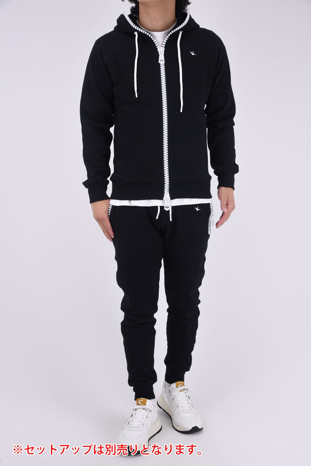 1PIU1UGUALE3 RELAX - BIG ZIP BACK LOGO HOODIE / ビッグジップ