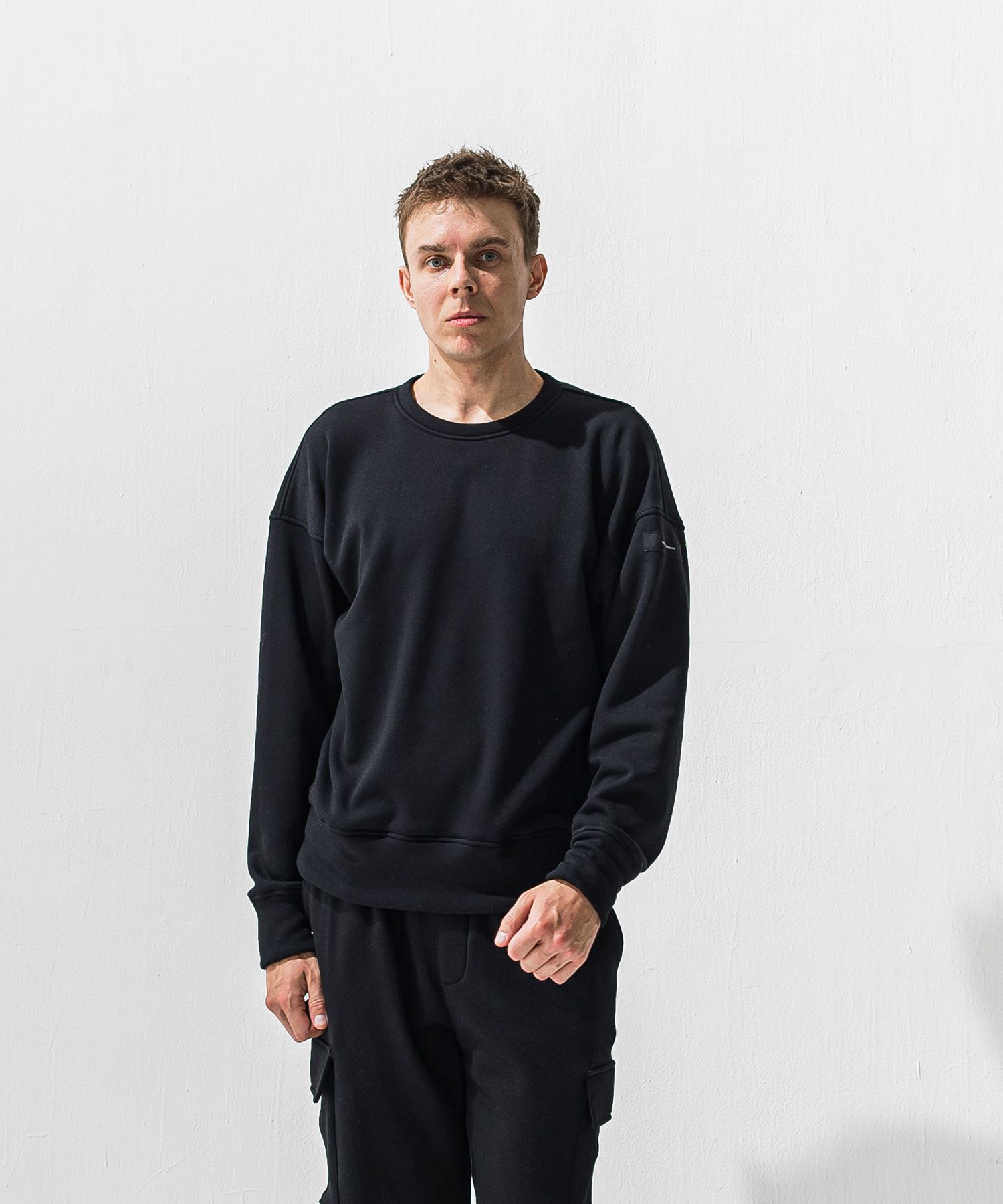 PIN ST RC VELOURS FLEECE DROP TRAINER / ピンストライプロゴ 裏起毛 ルーズトレーナー (ブラック) (11月上旬入荷予定) ※オーダー締切:9月7日(月)17時