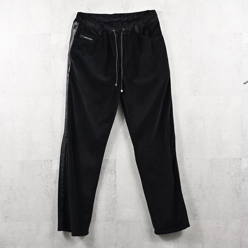 VELOUR SEMIWIDE TUCK PT / ベロア トラックパンツ (ブラック) (9月中旬入荷予定) ※オーダー締切:5月23日(土)17時