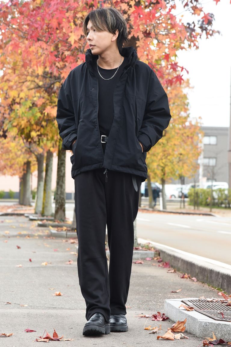 【＋PHENIX × RESOUND】 機能性ダウンとスウェパンのブラックコーデ